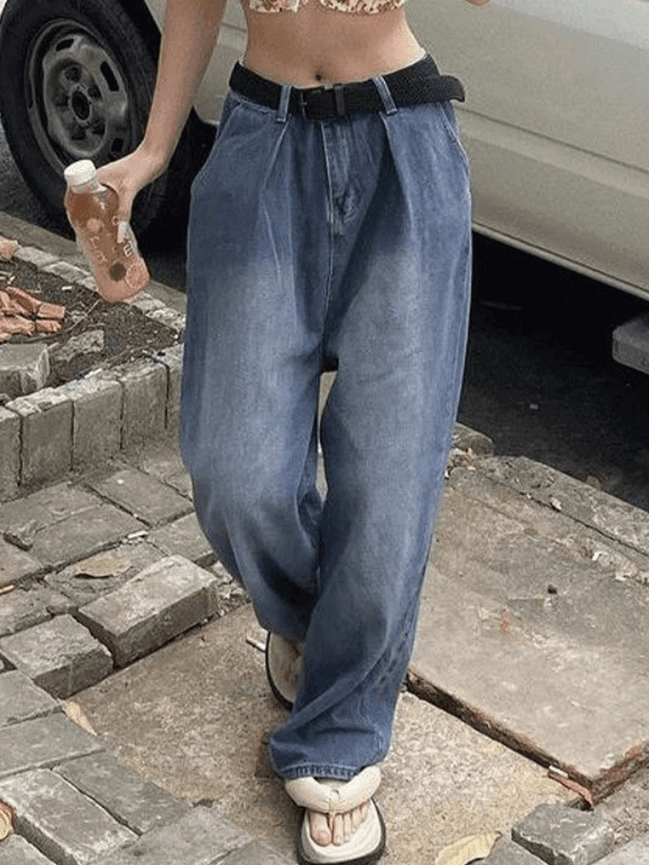 Délavé Y2K Boyfriend Jeans: Trendy Baggy Denim for Effortless 2000s Style