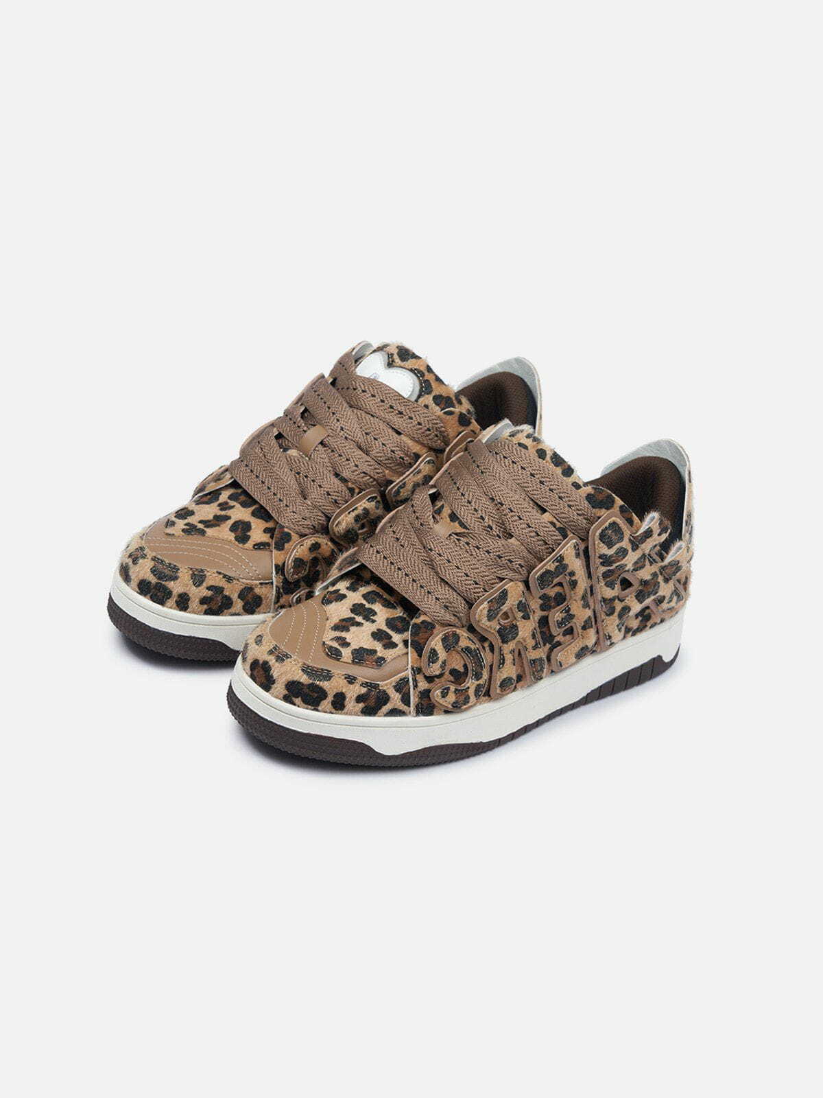 StarryClimb Y2K Leopard Print Applique Skate Shoes for Retro Style and Grunge Outfits