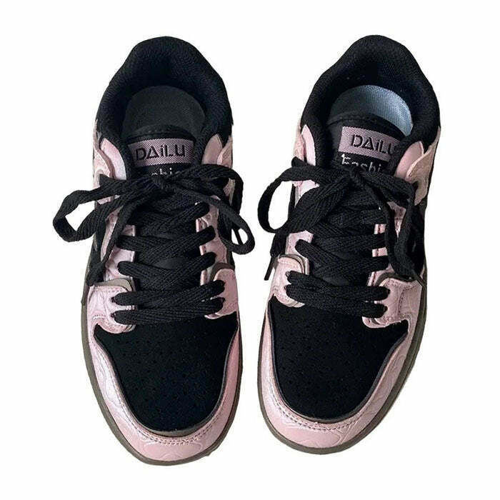 Y2K Fashion Black & Pink Star Sneakers - Trendy 2000s Style Footwear