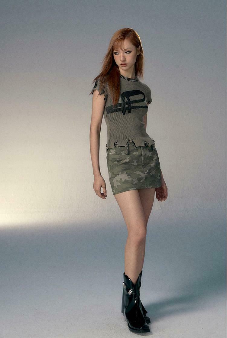 Y2K Grunge Distressed Ribbed Top for Effortless 90s-Inspired Summer Outfits