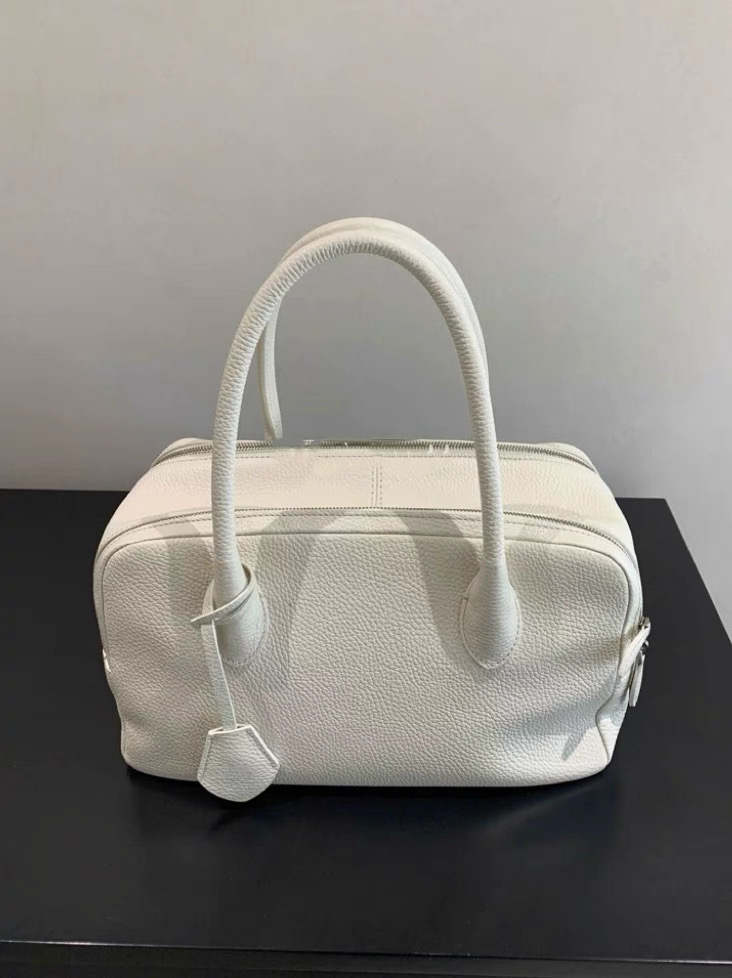 2025 High-End Niche Design Boston Bag - Versatile Women's Shoulder & Crossbody Tote for Chic Style