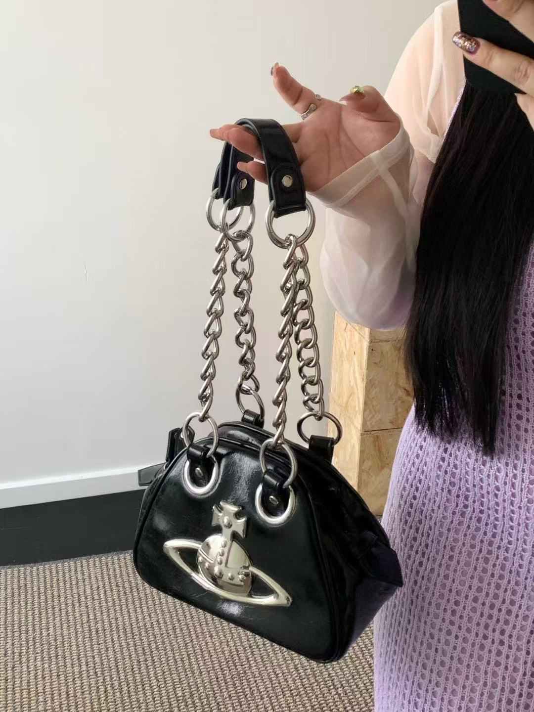 2025 Popular Japanese & Korean Fashion Thick Chain Underarm Bag - Versatile Women's Bowling Bag in Trendy Spaceship Design