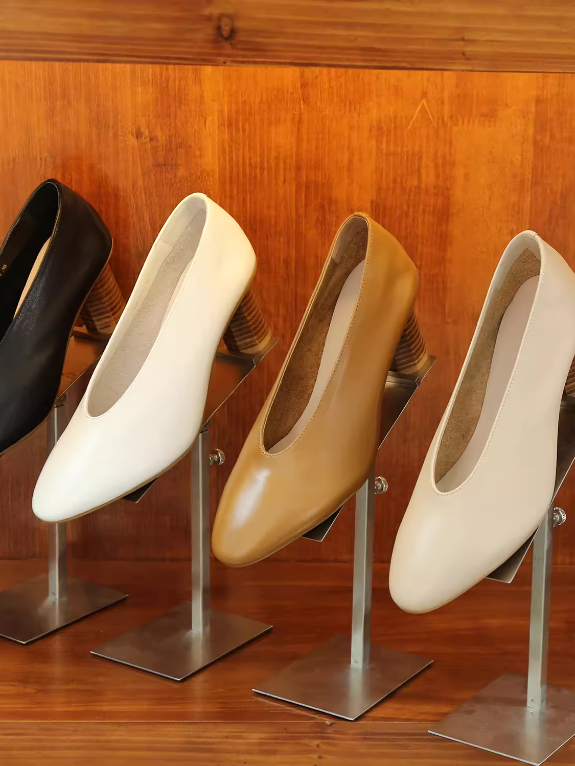 6.5cm Soft Leather Grandma Shoes for Women - Vintage Round Toe Chunky Heels, Comfortable Flats for Autumn 2025