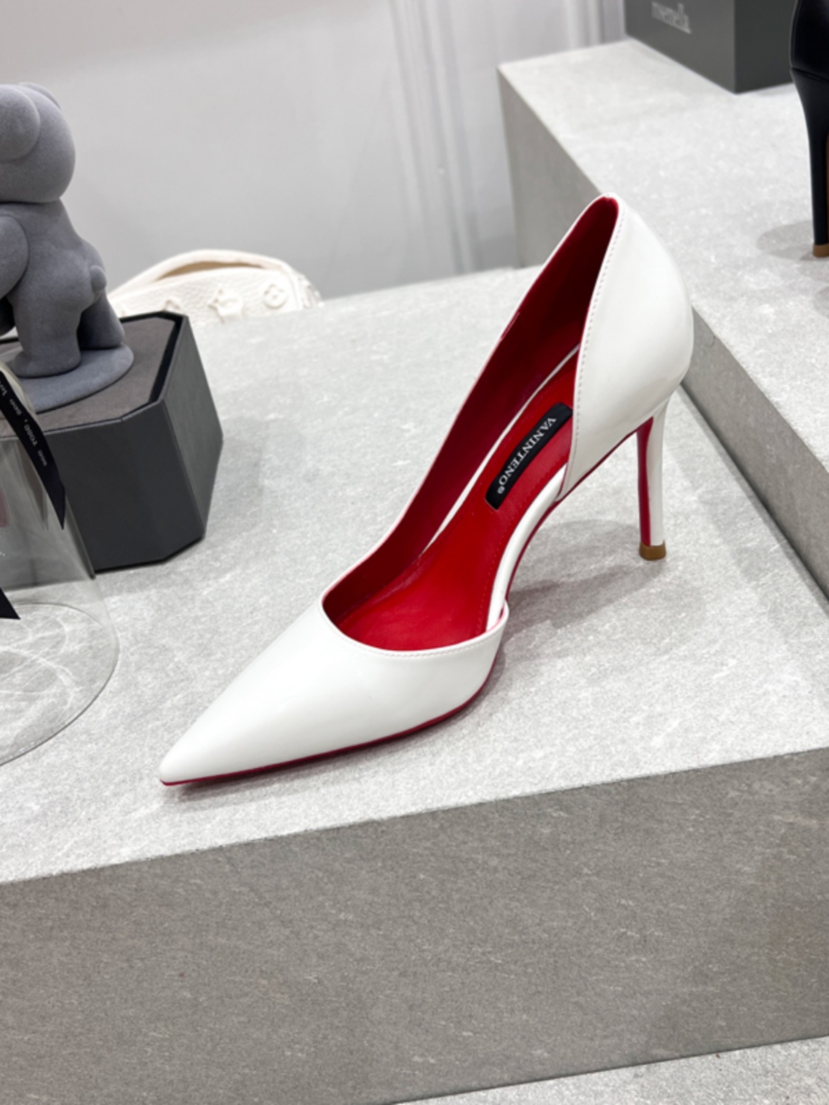 Autumn White Patent Leather Pointed Toe High-Heeled Shoes for Women - Non-Fatigue Side Air Quality Design, Perfect for Stylish Looks