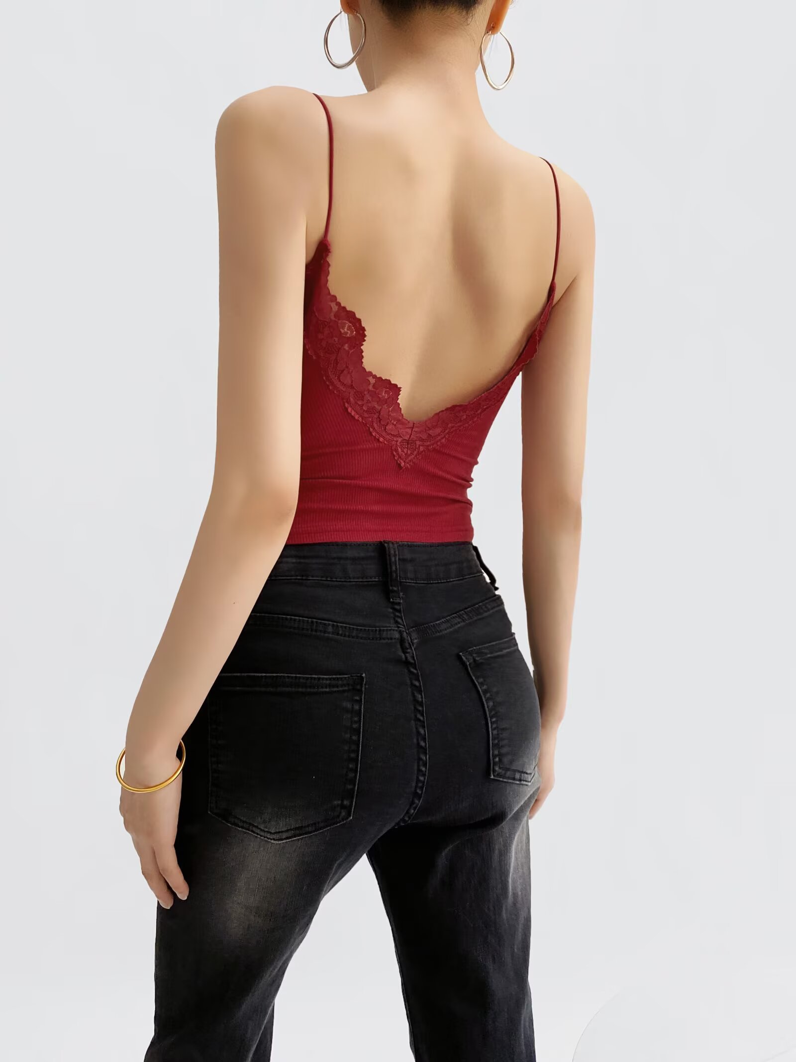 Backless V-Neck Lace Camisole with Chest Pads for Women - Sexy Street Dance Top, Y2K Style, Perfect for Night Out