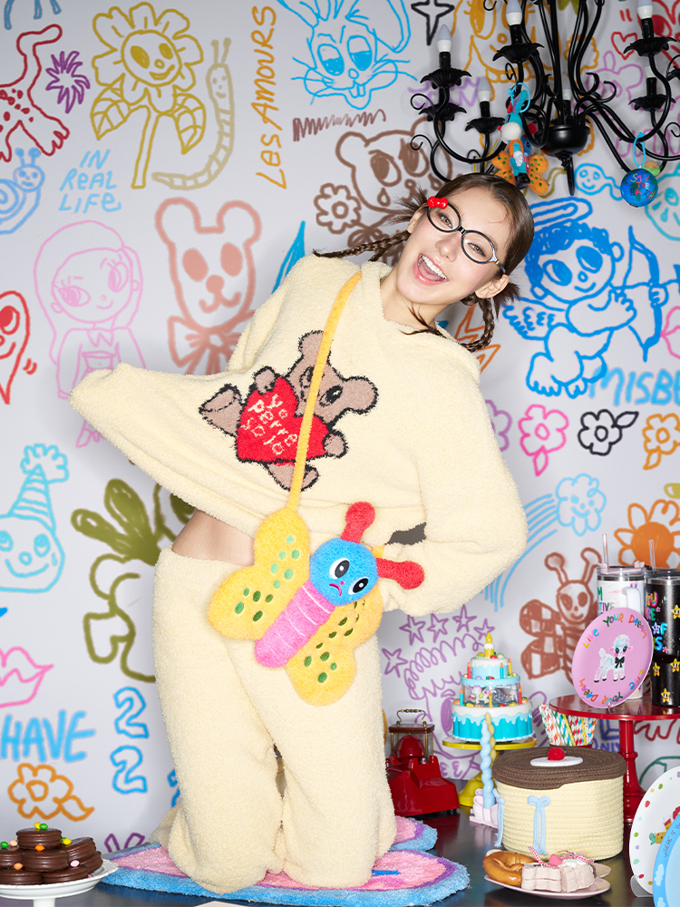 Beige Heart Bear Half-Velvet Pajama Set - Cozy Loungewear for Relaxation and Sleep, Perfect for Y2K and Comfortable Style
