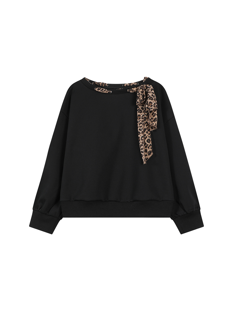 Black Off-Shoulder Sweatshirt for Women - Korean Style Autumn Fashion, Diagonal Shoulder Design, Versatile Loose-Fitting Long Sleeve Top