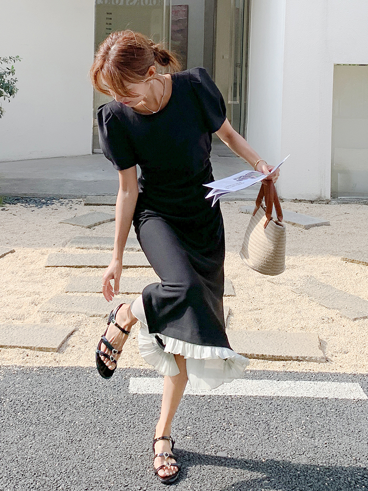 Elegant Black Puff Sleeve Dress for Women - Summer 2025 High-End Waist-Cinching Long Skirt in Unique, Mature Style