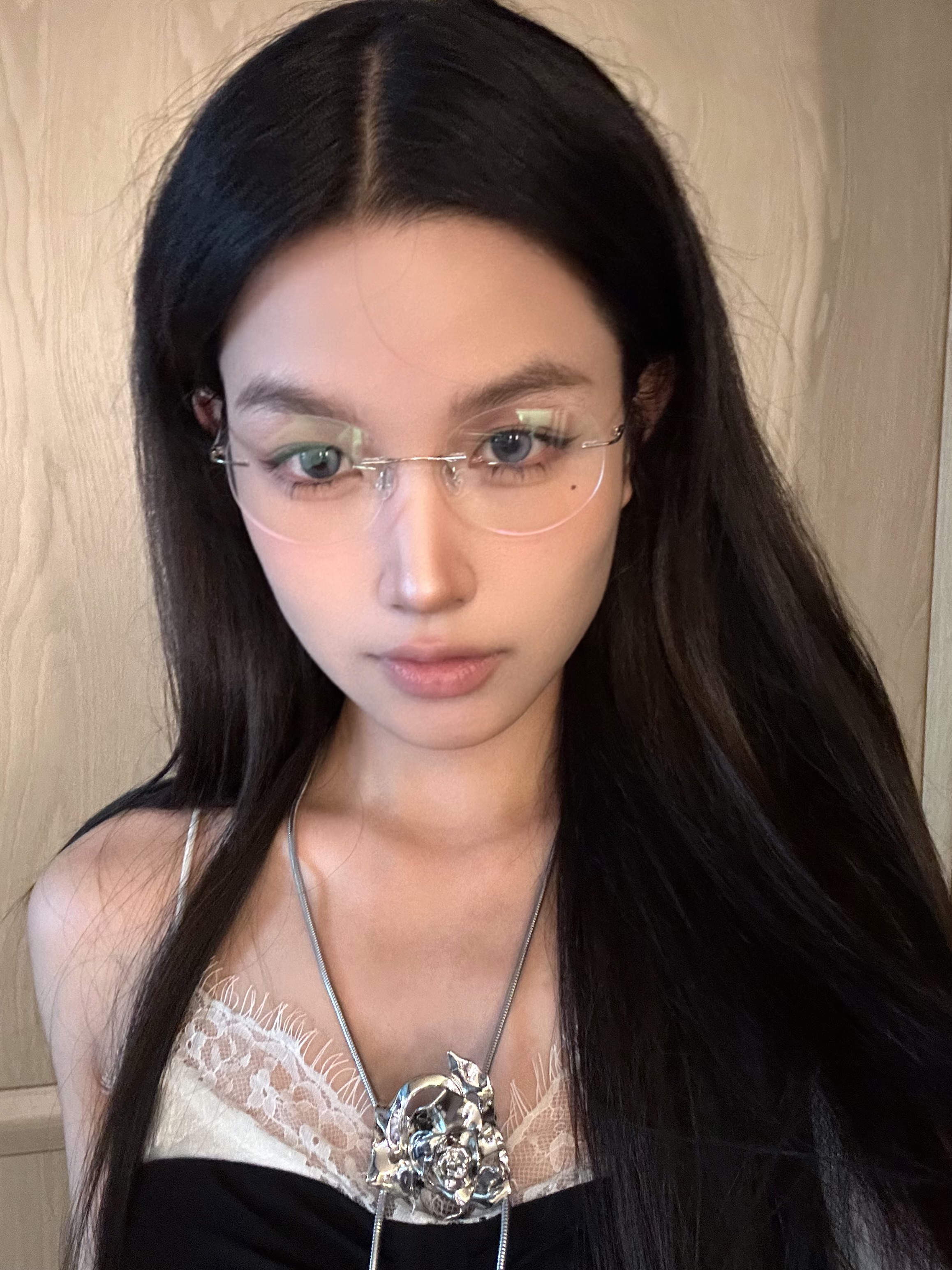 Elegant Frameless Oval Ultra-Light Anti-Blue Light Prescription Glasses for Women - Chic and Sophisticated Style