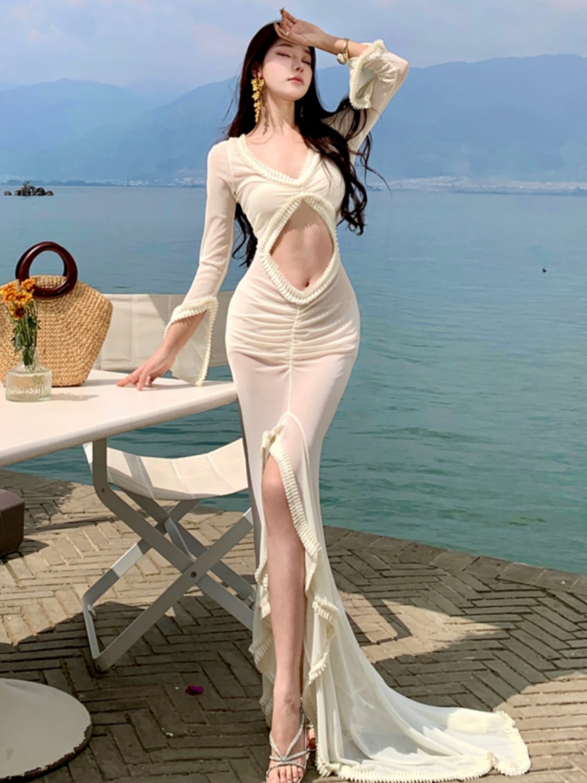 French-Style Sexy Hollow Lace Ruffled Mesh Dress for Women, High-End Beach Vacation Long Skirt with Train, Sultry Summer Fashion