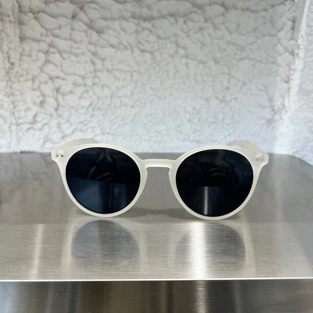 Frosted White Round Sunglasses for Women - Korean Style, Small Face Fit, Travel-Friendly Design