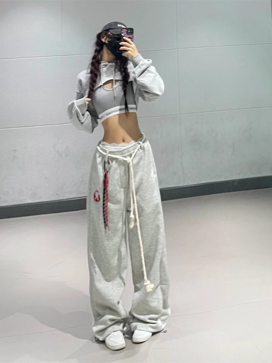 Gray Hooded Sweatshirt and Sports Bra Set with Loose Straight-Leg Sports Pants for Women's Jazz Dance, Activewear Ensemble