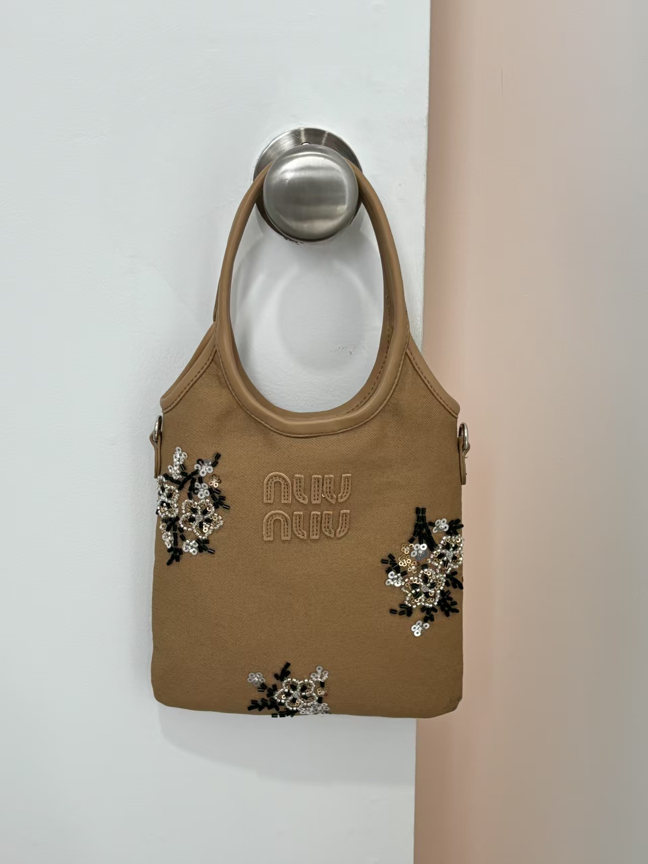 Handmade Floral Embroidery Sequin Crossbody Tote Bag - Stylish Mini Tote for Women, Perfect for Daily Matching and Y2K Fashion