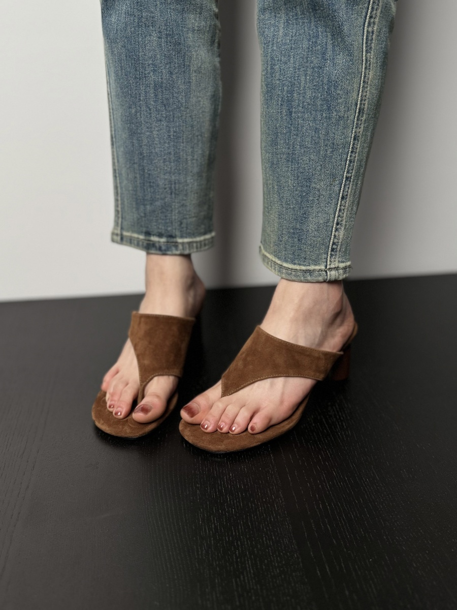Light Luxury Chunky High-Heeled Suede Thong Flip-Flops for Women - Summer Outdoor Style