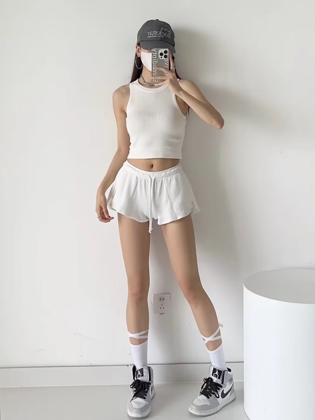 Loose Low-Waist Waffle Ribbed Sports Shorts with Elastic Split Lace-Up - Casual Jazz Street Dance Style