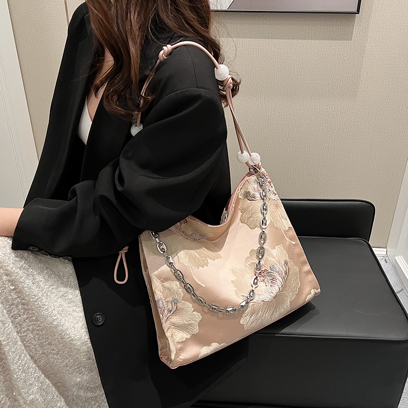 New 2025 Chinese Style Black Gold Butterfly Tote Bag for Women - Large Capacity Casual Shoulder Crossbody Fashion Bag