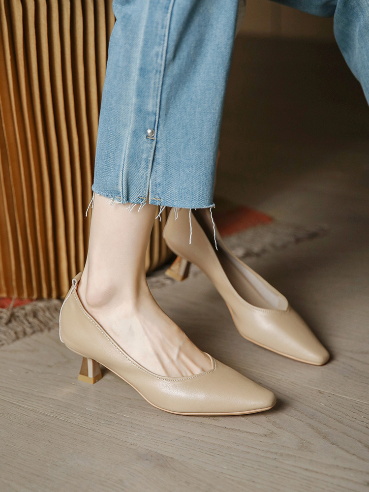 Nude Color Minimalist High Heels for Women, 3CM Low Heel Soft Leather Commuting Work Shoes, Stylish Flats for Office Wear
