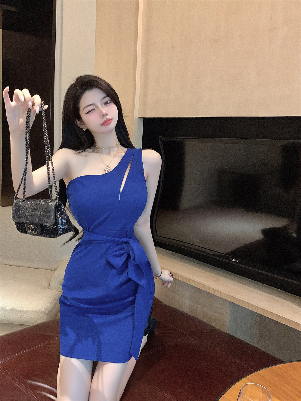 Petite Sexy Off-Shoulder Bodycon Dress for Women, Summer Nightclub Outfit, Alluring Fitted Strap Design