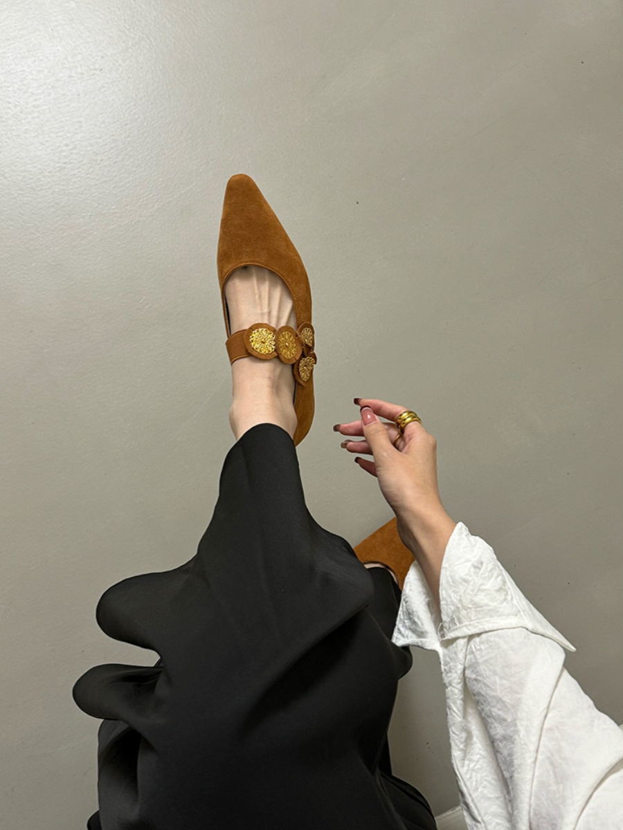 Pointed Vintage Women's Mary Jane Flats - High-End Chinese Style Shoes with Inner Height Increase for Spring & Autumn 2025
