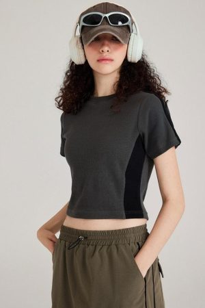 Quick Outfits, Modest Fashion Outfits Ideas Basic Cropped Tee