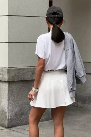 Quick Outfits, Modest Fashion Outfits Ideas Casualcore Pleated Mini Skirt