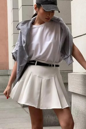 Quick Outfits, Modest Fashion Outfits Ideas Casualcore Pleated Mini Skirt