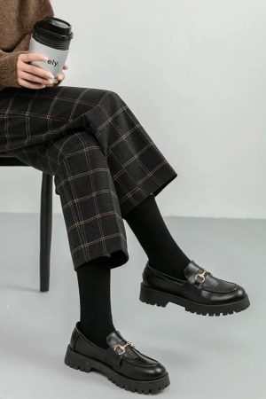 Quick Outfits, Modest Fashion Outfits Ideas Dark Academia Plaid Pants