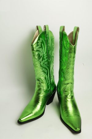 Quick Outfits, Modest Fashion Outfits Ideas Disco Cowgirl Boots