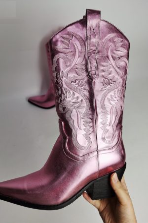 Quick Outfits, Modest Fashion Outfits Ideas Disco Cowgirl Boots