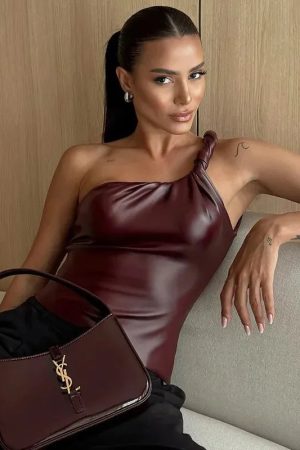 Quick Outfits, Modest Fashion Outfits Ideas Faux Leather One Shoulder Top