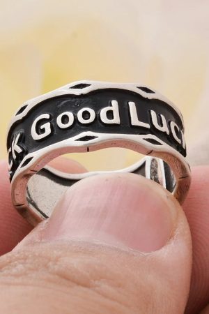 Quick Outfits, Modest Fashion Outfits Ideas Good Luck Ring