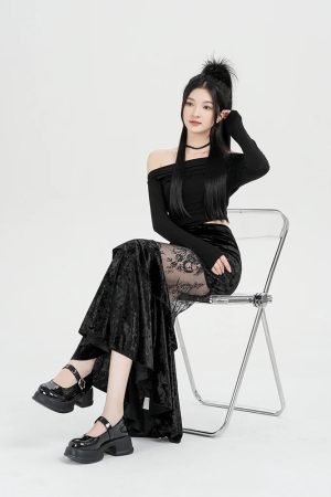 Quick Outfits, Modest Fashion Outfits Ideas Goth Velvet Lace Maxi Skirt