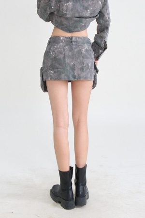 Quick Outfits, Modest Fashion Outfits Ideas Grunge Distressed Cargo Denim Mini Skirt