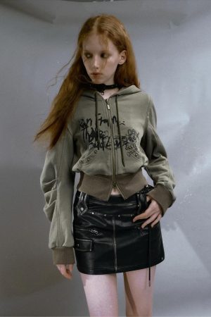 Quick Outfits, Modest Fashion Outfits Ideas Grunge Ruched Sleeve Hoodie