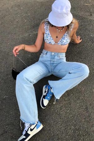 Quick Outfits, Modest Fashion Outfits Ideas High Waist Casual Washed Jeans