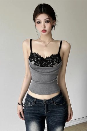 Quick Outfits, Modest Fashion Outfits Ideas Lace Bra Layered Top