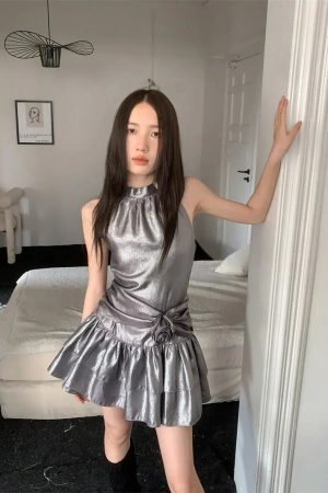 Quick Outfits, Modest Fashion Outfits Ideas Metallic Mini Dress
