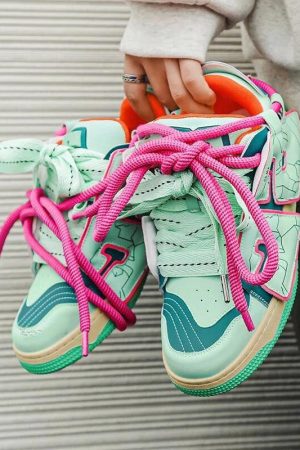 Quick Outfits, Modest Fashion Outfits Ideas Neon Sneakers