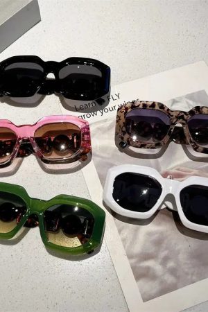 Quick Outfits, Modest Fashion Outfits Ideas Oversized Square Sunglasses