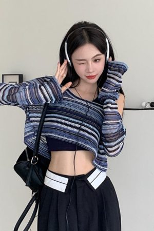 Quick Outfits, Modest Fashion Outfits Ideas Striped Wide Neck Crop Sweater