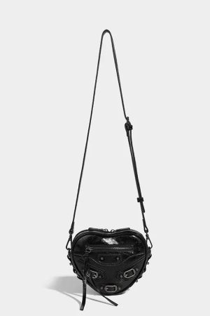 Quick Outfits, Modest Fashion Outfits Ideas Y2K Grunge Belted Heart Shaped Bag