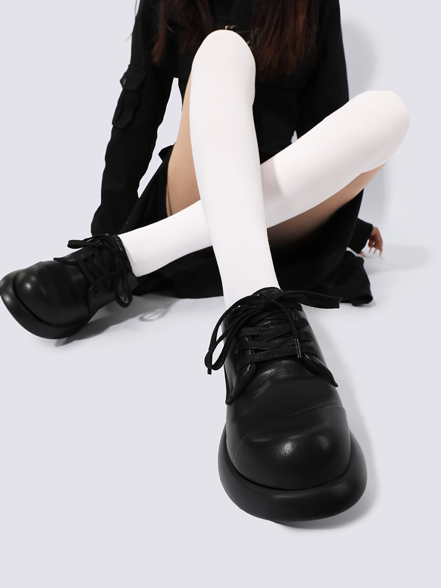 Retro Black Leather Flats for Women - Thick-Soled Soft Sports Shoes, Spring/Summer 2025, Niche Vintage Style