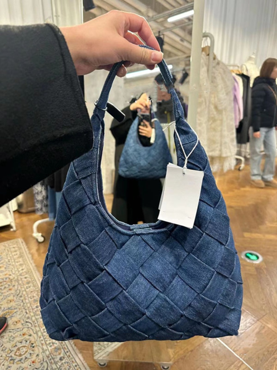 Retro Denim Tote Bag 2025 - Niche Large Capacity Handheld Underarm Commuting Handbag for Casual Style