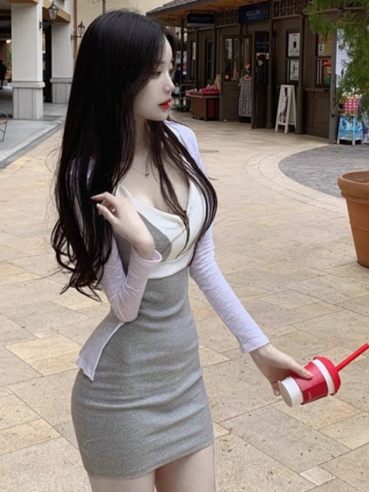Sexy Zipper V-Neck Body-Hugging Tank Dress for Women - Slim Fit Summer Style, Chest-Showing Short Skirt Inner Wear