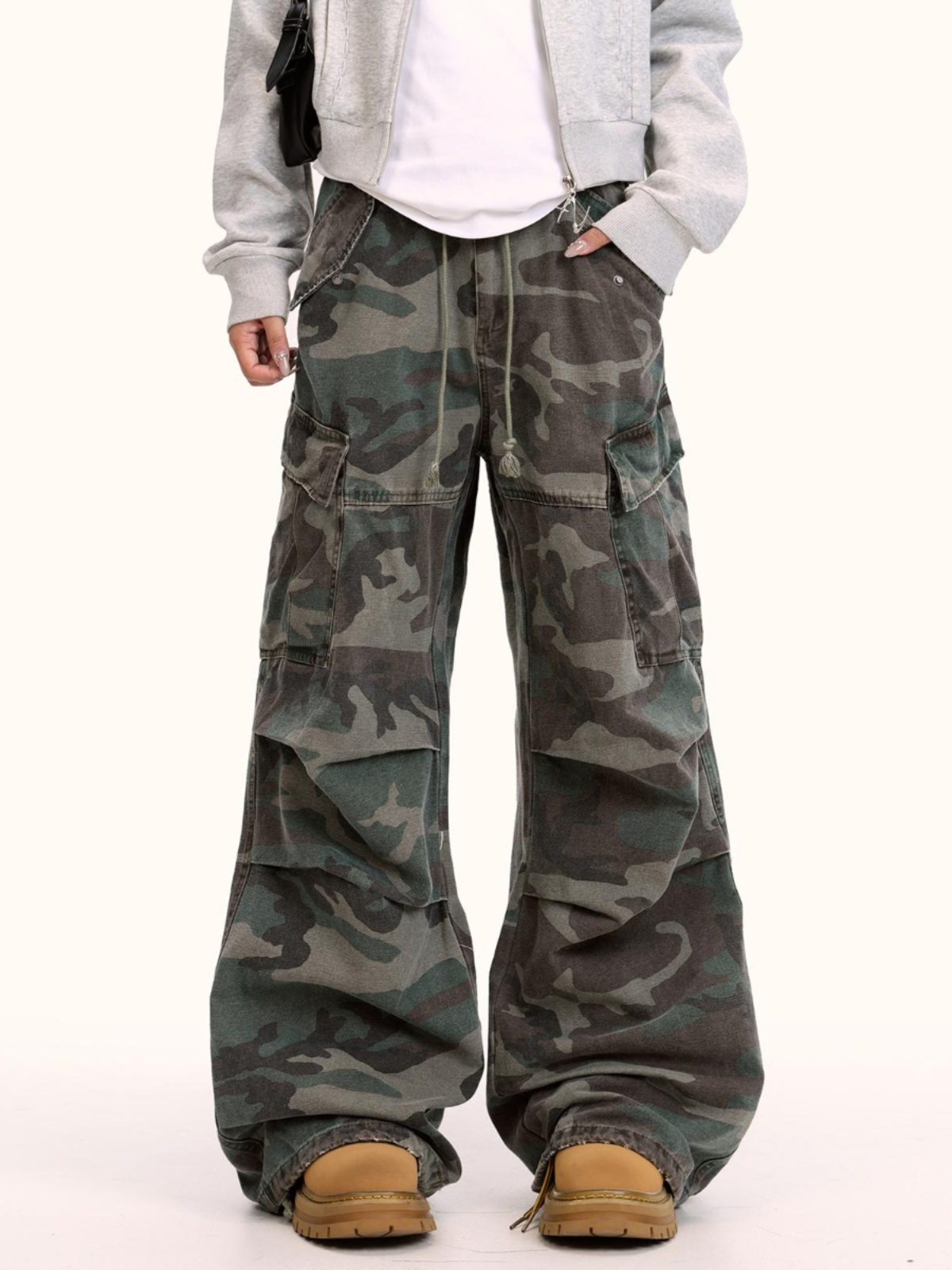 Unisex Loose Retro Hip-Hop Camouflage Parachute Cargo Pants - Straight Leg Wide-Leg Streetwear