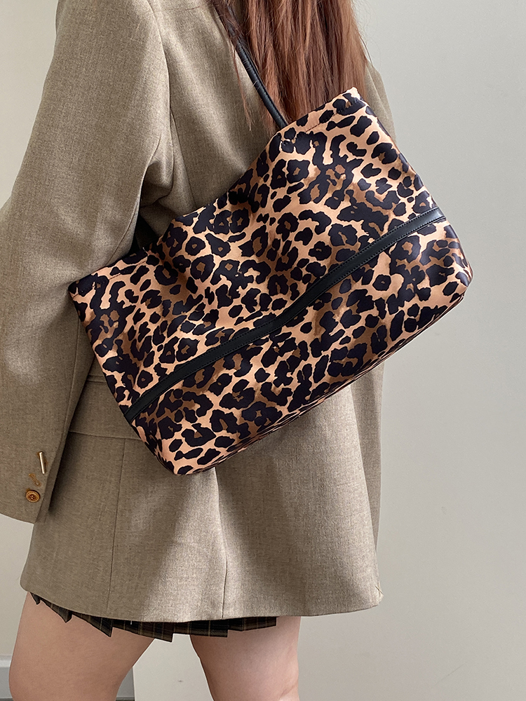 Women's Large Capacity Leopard Print Canvas Tote Bag - Spring Summer Niche Design Shoulder Handbag