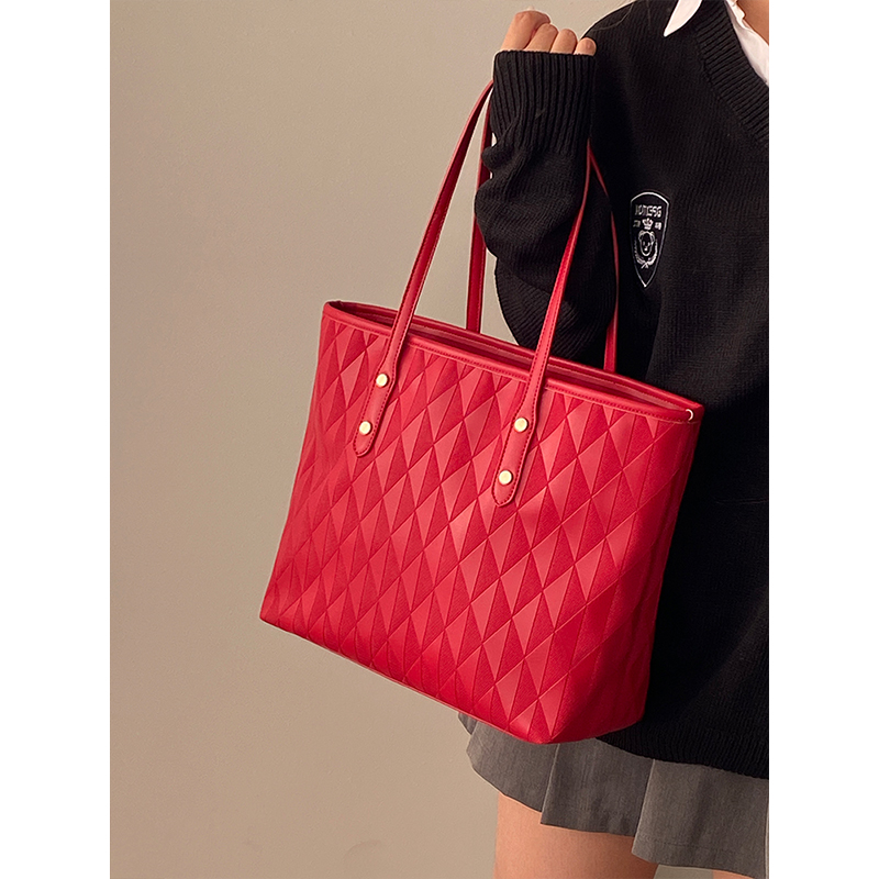 Women's Large Capacity Tote Bag - Versatile Commuter Shoulder Bag for Weddings and Everyday Use