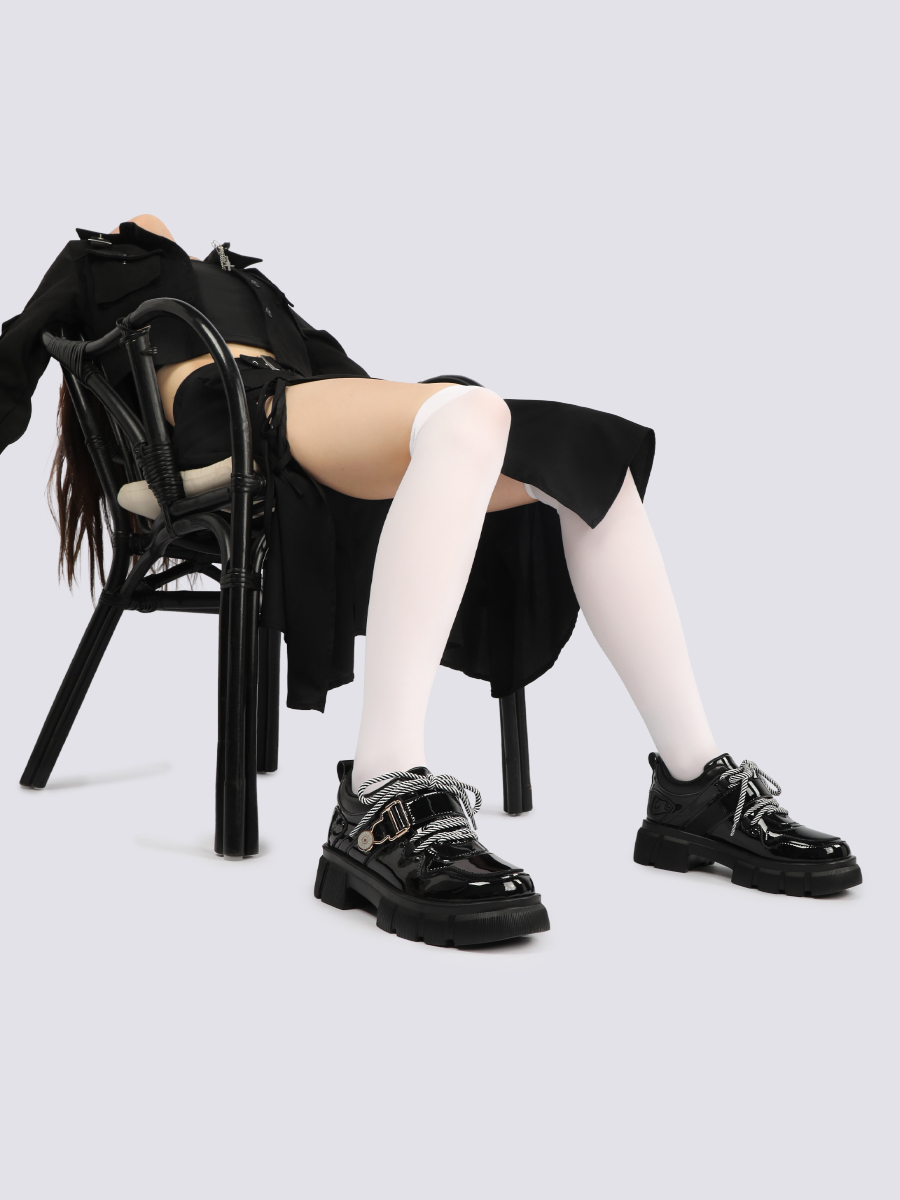 Women's Retro Lace-Up Thick-Soled Sports Shoes - Sweet Black Big Toe Sneakers for Spring/Summer 2025