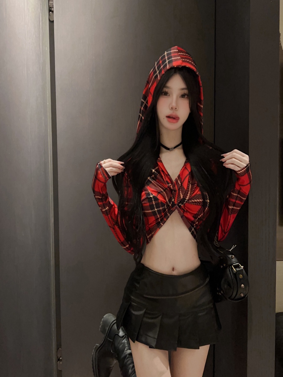 Y2K Spicy Girl Plaid Long Sleeve V-Neck Cropped T-Shirt - Sexy Jazz Dance Top for Trendy Women
