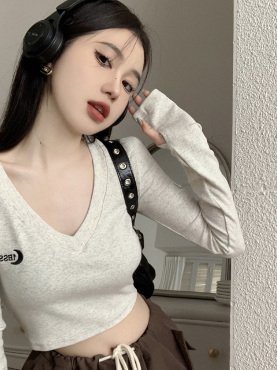 Y2K Spicy Short V-Neck Slim Fit T-Shirt for Women - Jazz Pure Desire Early Autumn Fitted Base Layer Top